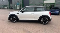 MINI Hatchback 1.5 Cooper Exclusive Premium 3dr Auto Petrol Hatchback